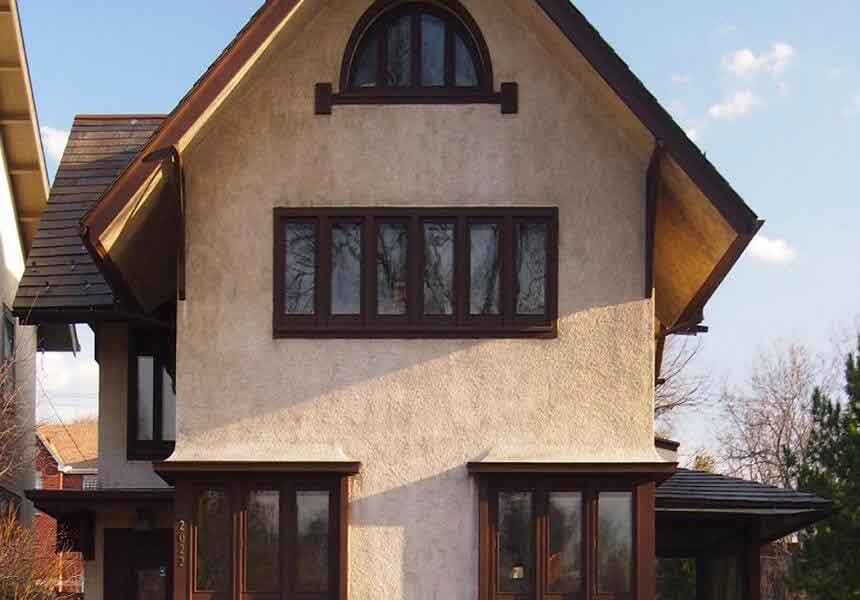 از انواع نمای ساختمان ساده نمای استاکو را می توان نام برد که ترکیبی از سیمان، آب، ماسه و سنگ آهک و گچ است