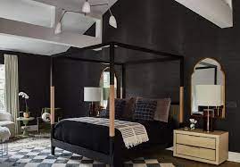 رنگ مشکی تیره یکی از بهترین گزینه های اتاق خواب زوجین